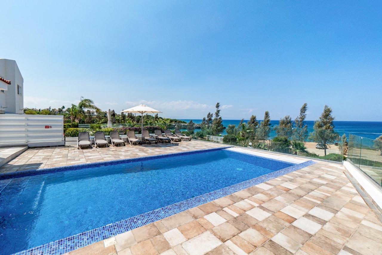 Beach Front Aqua Marina By Ezoria Villas พาราลิมนี ภายนอก รูปภาพ