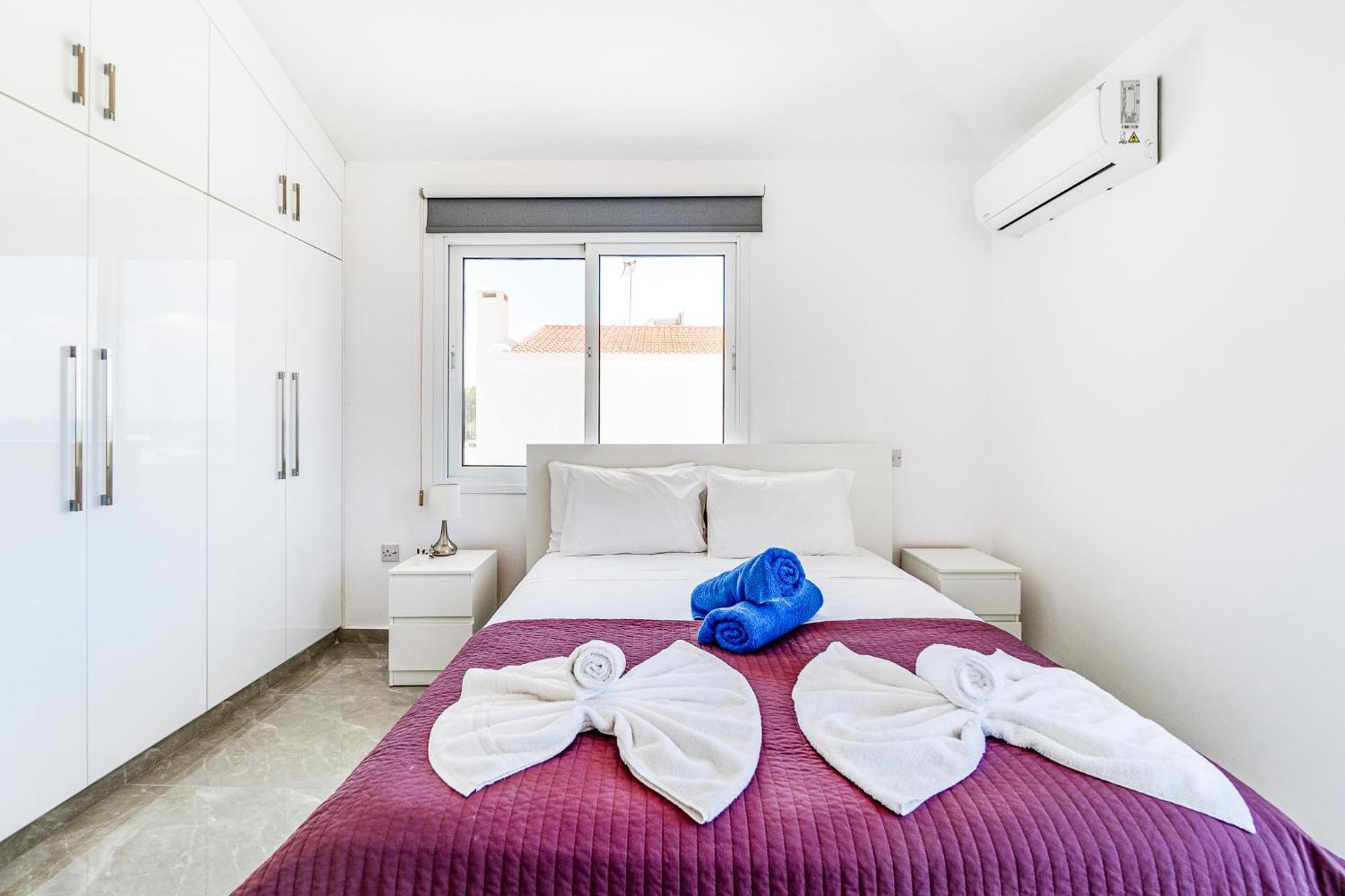 Beach Front Aqua Marina By Ezoria Villas พาราลิมนี ภายนอก รูปภาพ